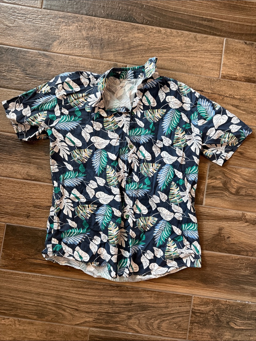 Men's Short Sleeve Tropical Leaf Button-Up Shirt - Navy